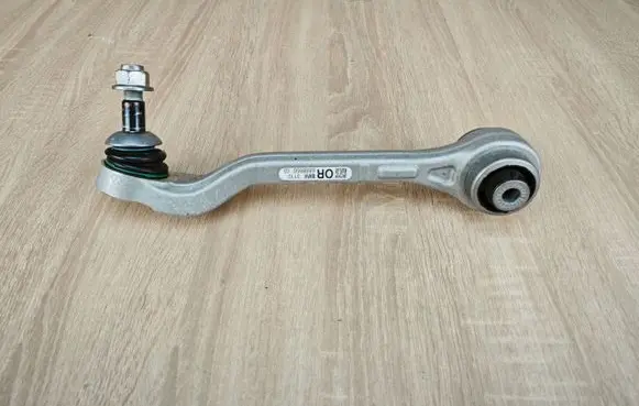 BMW 4 G22 G23 G24 G26 Front lower control arm/wishbone 6888856