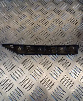 Alfa Romeo Giulietta Front bumper mounting bracket 50513510