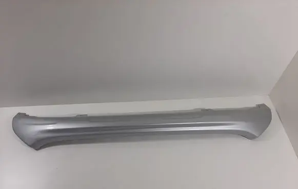 Front bumper lip