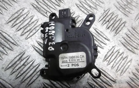Ford Mondeo Mk III A/C air flow flap actuator/motor 1S7H-19B634-CA