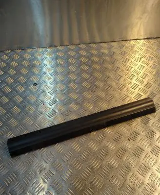 BMW 5 E60 E61 Front sill trim cover 22339910 7025007