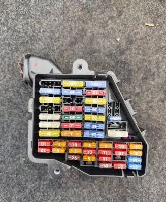 Audi TT Mk1 Fuse box set 8N0971065G 45480317 04021209001