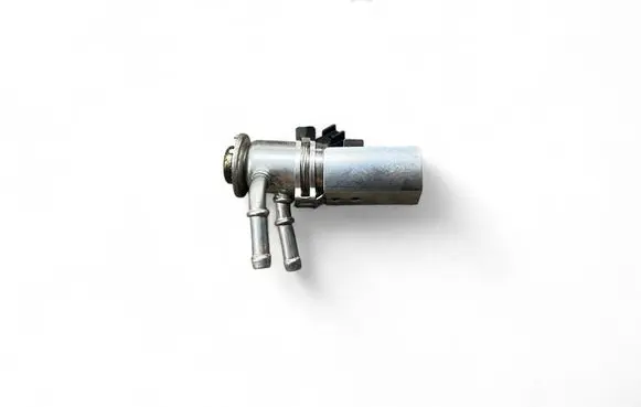 Opel Astra L AdBlue injector 9842811780