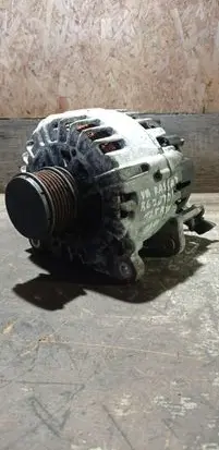 Volkswagen PASSAT B6 Generator/alternator 03L903023E