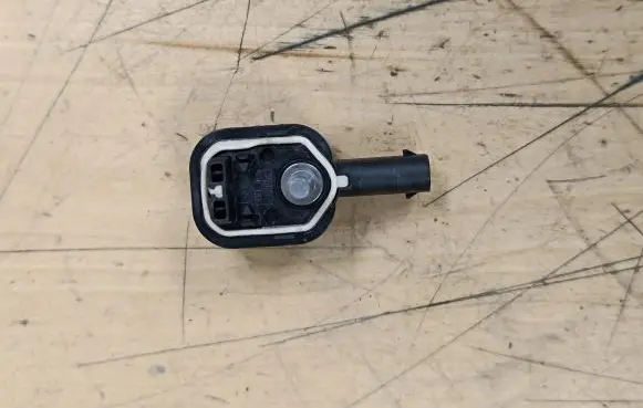 BMW X5 F15 Airbag deployment crash/impact sensor 6577922417801 65779224178 779224178