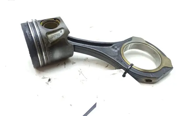 Mercedes-Benz E W211 Piston with connecting rod 8370B 32086000
