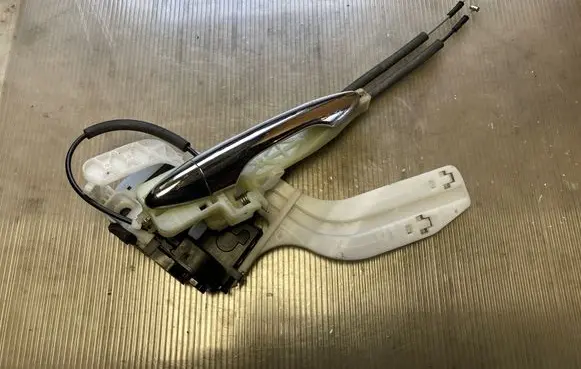 Hyundai ix35 Rear door lock 814202Y000