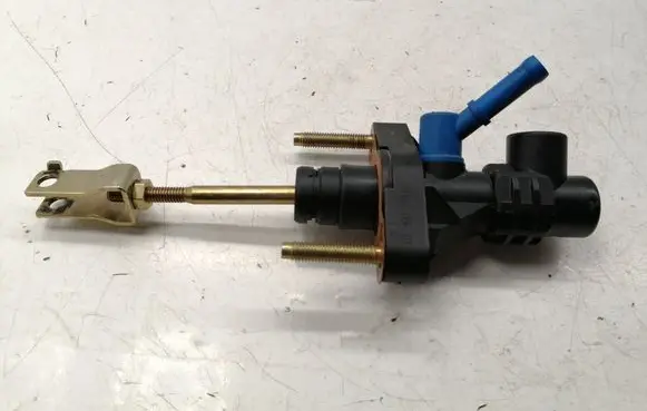 Toyota Corolla Verso AR10 Clutch master cylinder 3142005040