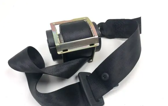 Middle seatbelt (rear)