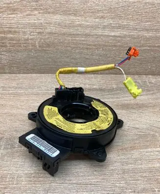 Toyota Avensis T250 Airbag slip ring squib (SRS ring) TOYOTASLIPRING USED