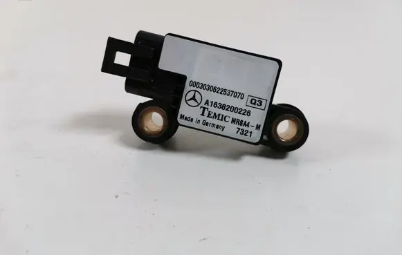 Mercedes-Benz ML W163 Airbag deployment crash/impact sensor A1638200226