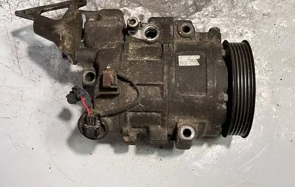 Mercedes-Benz Vaneo W414 Air conditioning (A/C) compressor (pump) A0002609411 4472208870 6SEU14C