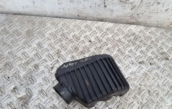 Mercedes-Benz C W203 Intake resonator A2710900804