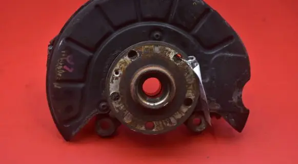 Skoda Superb B6 (3T) Front wheel hub spindle knuckle