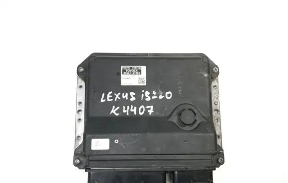 Lexus IS 220D-250-350 Engine control unit/module 8966153701 1758009481 K4407