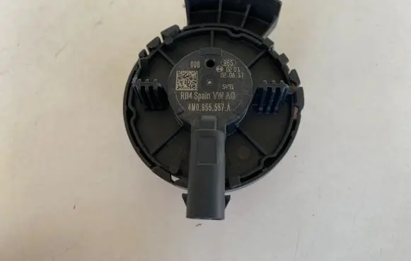 Audi Q7 4M Airbag deployment crash/impact sensor 4M0955557A