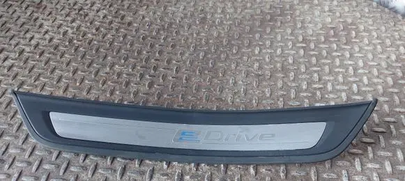 BMW 5 G30 G31 Rear sill trim cover 7407016