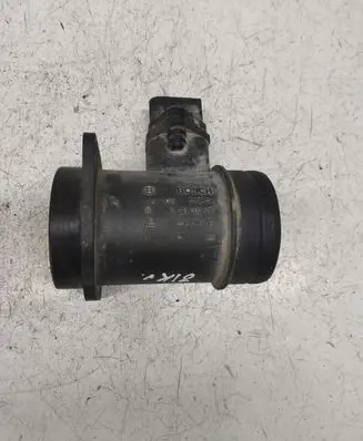 Volkswagen PASSAT B5 Mass air flow meter 0281002216 028906461