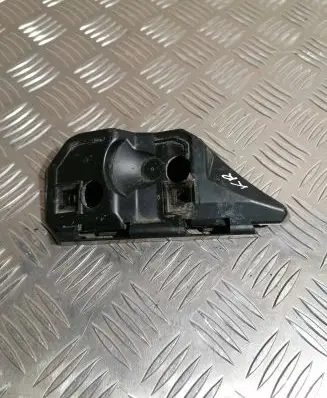 Volvo V50 Front bumper mounting bracket 30655874