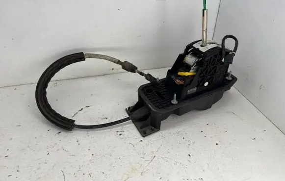 Volkswagen Touran I Gear shifter/selector 1T1713025R 1T0713061