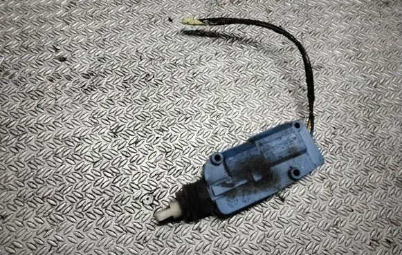 Volkswagen II LT Central locking motor ZL012583634