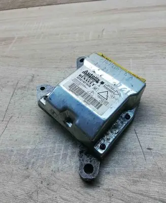 Renault Laguna II Airbag control unit/module 550758700 8200142183A