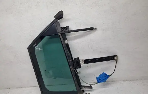 Seat Exeo (3R) Rear window lifting mechanism without motor 8E0839461C