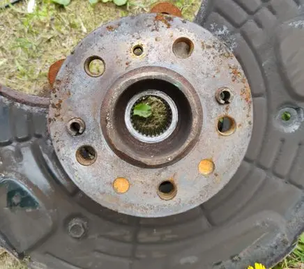 Mercedes-Benz ML W164 Front wheel hub spindle knuckle