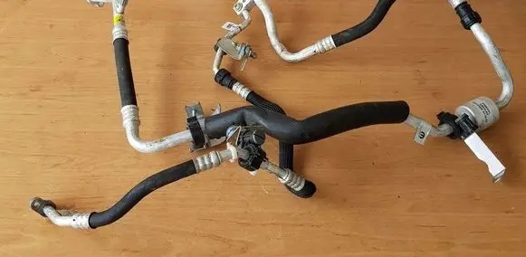 Fiat 500X Air conditioning (A/C) pipe/hose 51962461