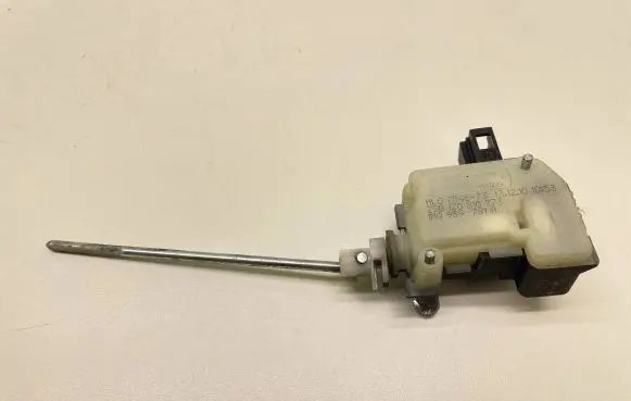 Skoda Octavia Mk2 (1Z) Central locking motor 1M0959781A 1Z0810773 HL0754673