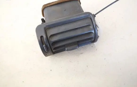 Peugeot 806 Dash center air vent grill 5536