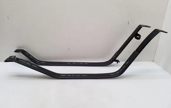 Fuel tank mounting bracket