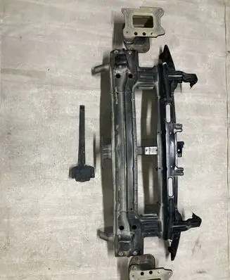 Chevrolet Captiva Radiator support slam panel