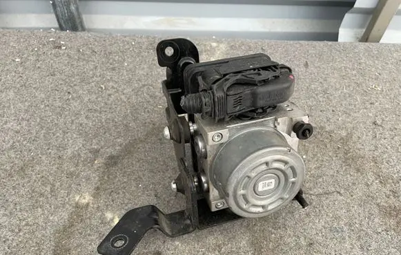 Hyundai i10 ABS Pump 58900B4800 06210224304