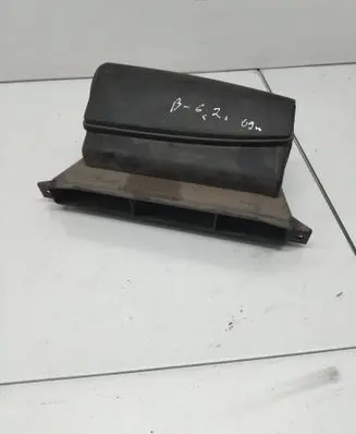Volkswagen PASSAT B6 Air intake duct part 1K0805962E 1Q0805962