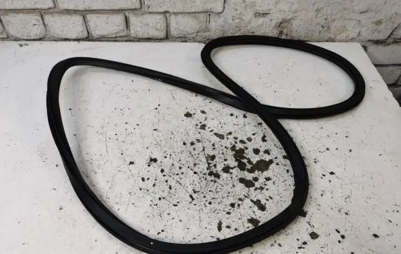 Audi A3 S3 8V Front door rubber seal 8V4831721