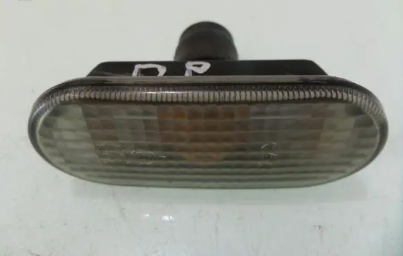 Volkswagen Golf IV Front fender indicator light 01436