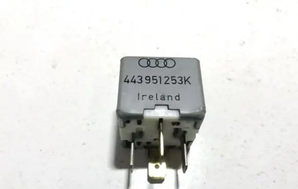 Audi A8 S8 D2 4D Other relay 899512000 443951253214