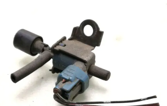 Toyota Avensis T220 Turbo solenoid valve 9091012219