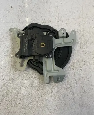 Lexus RX 330 - 350 - 400H Intake manifold valve actuator/motor 0637008810