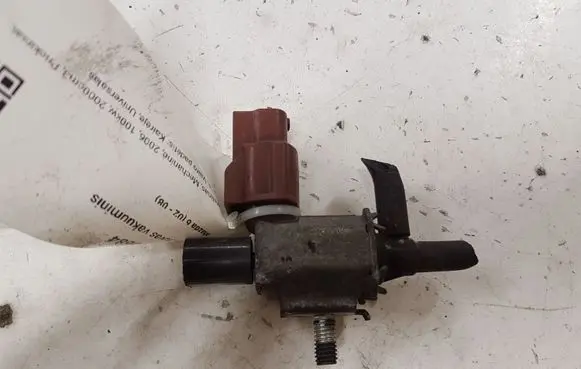 Mazda 6 Vacuum valve K5T46591