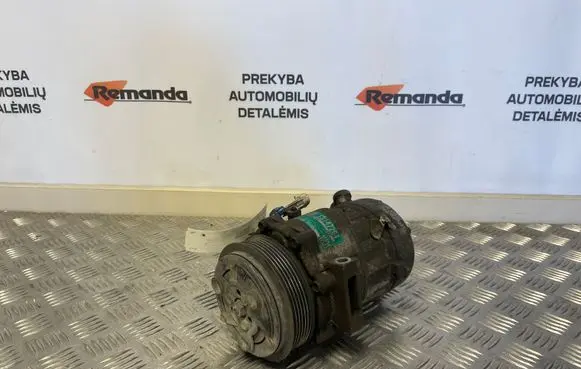 Opel Signum Air conditioning (A/C) compressor (pump) 13147264