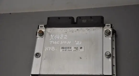 Hyundai Tucson IV NX4 Engine control unit/module 391982MNX0