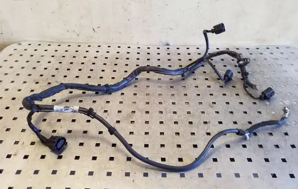 Volkswagen Tiguan Wires (generator/alternator) 