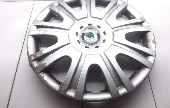 Skoda Octavia Mk2 (1Z) R15 wheel hub/cap/trim 1Z0601147E SKT0091