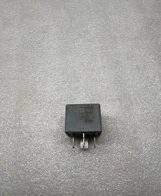 Audi A3 S3 8L Other relay 141951253B 20240072