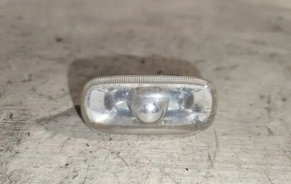 Audi A6 S6 C5 4B Front fender indicator light 8e0949127