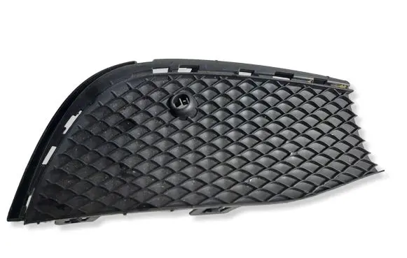 Mercedes-Benz E W213 Front bumper lower grill A2138853003