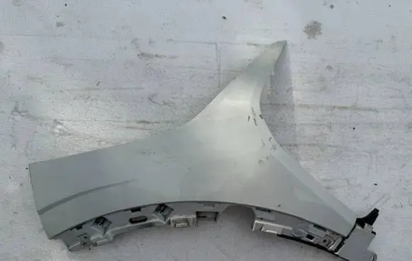 Renault Megane E-Tech Front bumper corner part panel trim 622227357R 107324