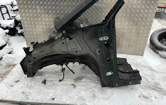 Ford Galaxy Front quarter panel 